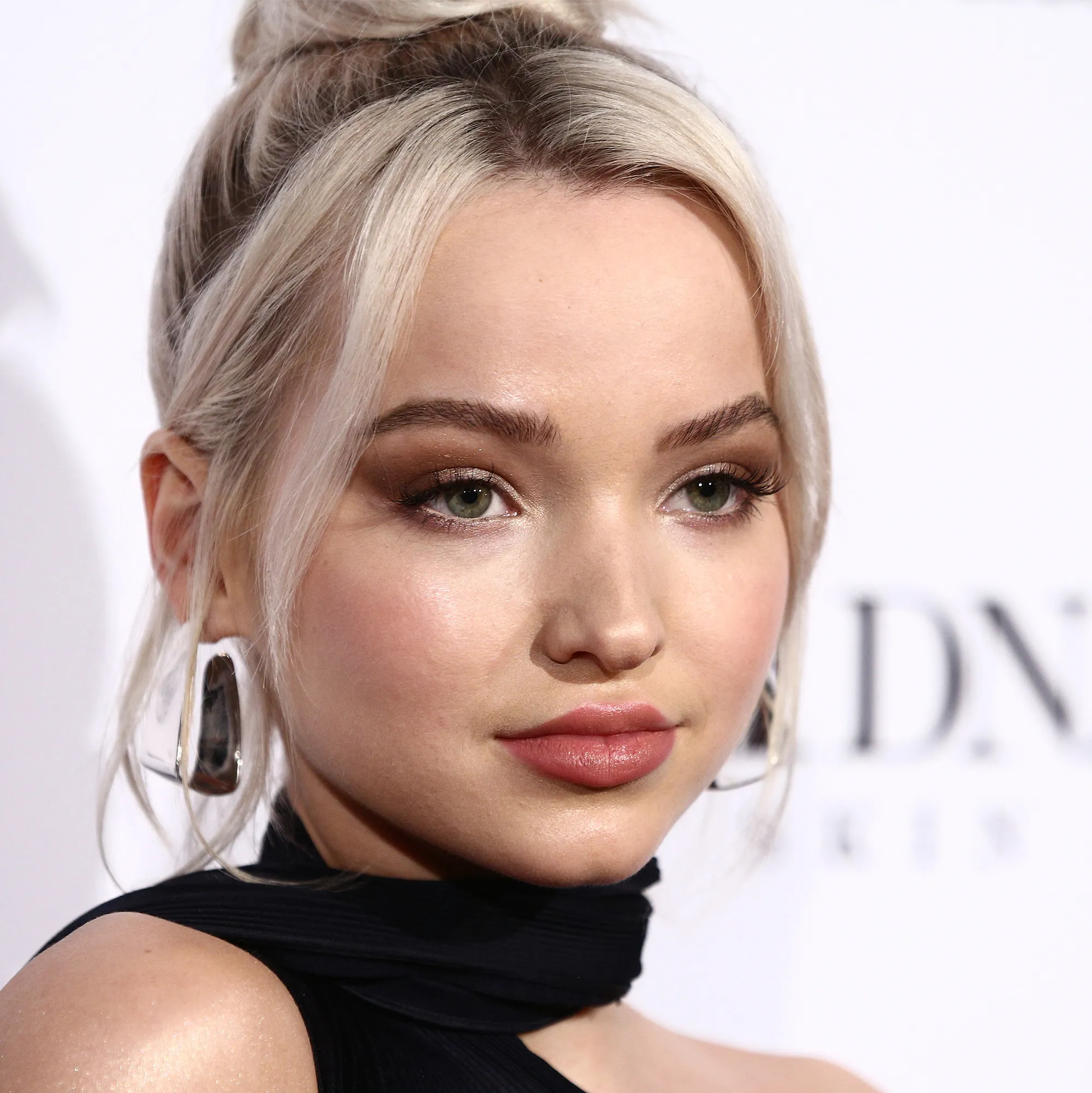 Dove Cameron, List of Famous Seattle Celebrities in 2024
